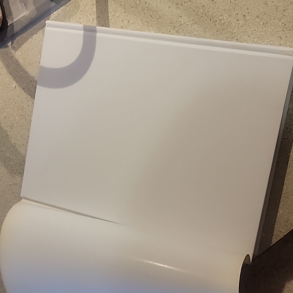 Diana The Portrait Book - Picture 9 of 10